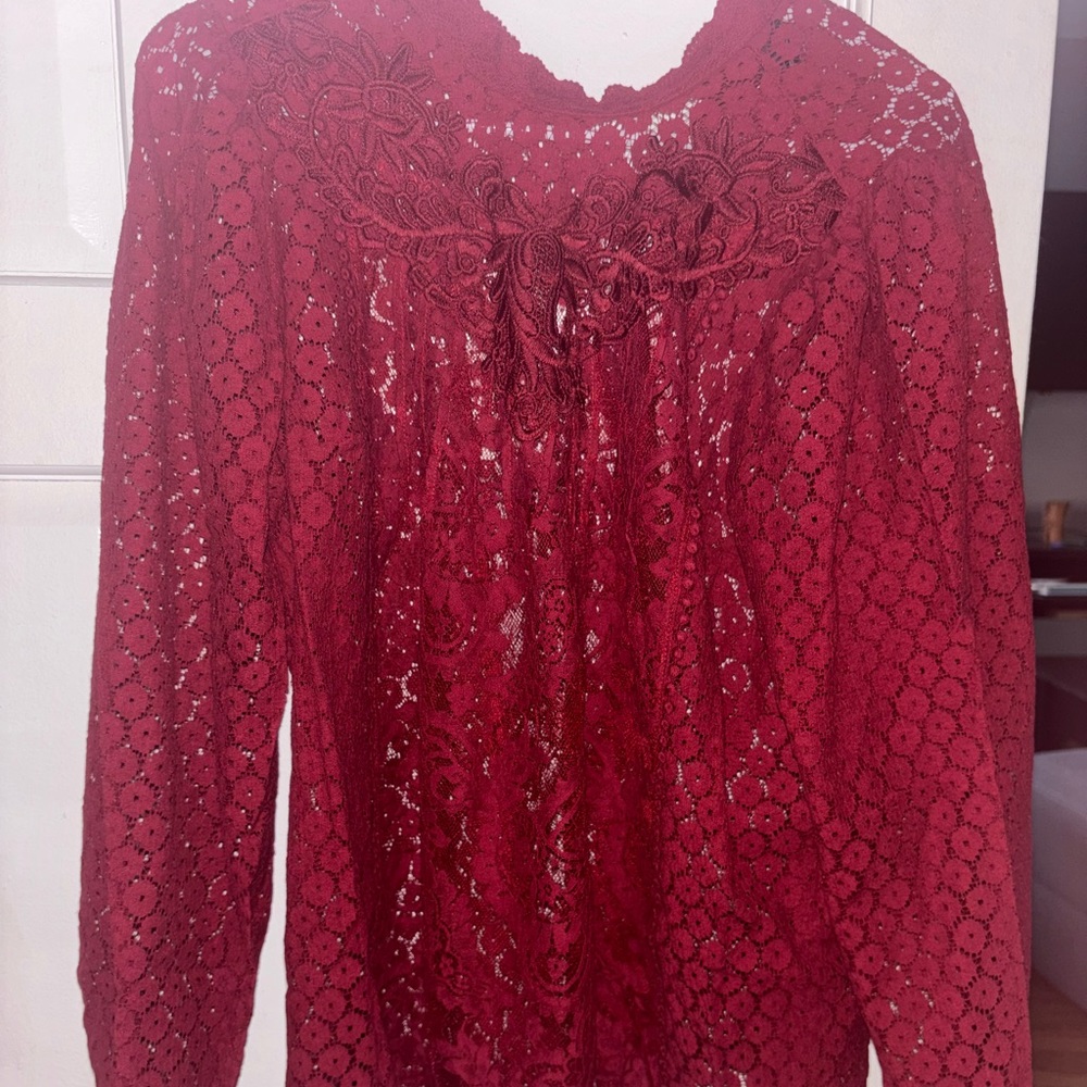 Torrid red lace high neck top nwt, size 0 - Picture 3 of 4